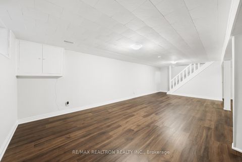 Photo 36 at 4 Silvergrove Road, Windfields, Toronto