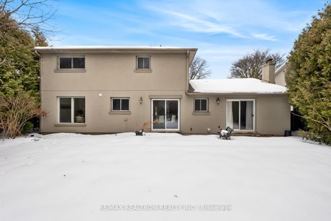 Photo 43 at 4 Silvergrove Road, Windfields, Toronto