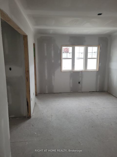 Photo 4 at 17 Ravenscraig Place, Cookstown, Innisfil