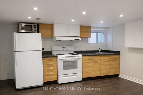 Photo 27 at 1365 Lansdowne Avenue, Davenport, Toronto