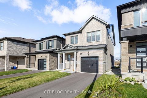 Photo 3 at 18 McBride Trail, Rural Barrie Southeast, Barrie