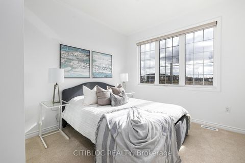 Photo 40 at 18 McBride Trail, Rural Barrie Southeast, Barrie