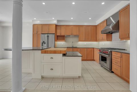 Photo 2 at 146 Sandringham Drive, Shore, Barrie