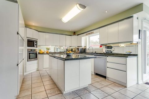 Photo 10 at 145 Franklin Avenue, Yorkhill, Vaughan