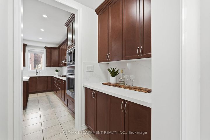 Photo 9 at 3071 Jenn Avenue, Alton, Burlington