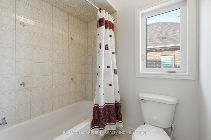 Photo 34 at 3071 Jenn Avenue, Alton, Burlington