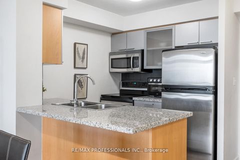 Photo 7 at 706 - 18 Harrison Garden Boulevard, Willowdale East, Toronto