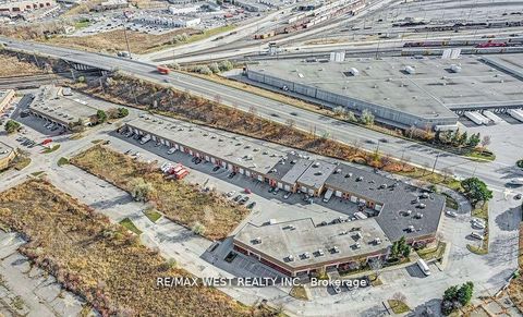 Photo 10 at 34 - 5310 Finch Avenue E, Milliken, Toronto