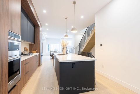 Photo 10 at 90 Johnston Avenue, Westgate, Toronto