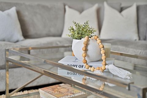 Photo 22 at 215 Queenslea Avenue, Pelmo Park W4, Toronto