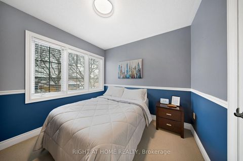 Photo 31 at 215 Queenslea Avenue, Pelmo Park W4, Toronto
