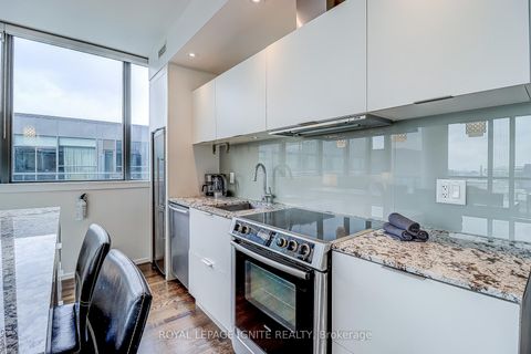 Photo 2 at 1502 - 8 Charlotte Street, Waterfront Communities C1, Toronto