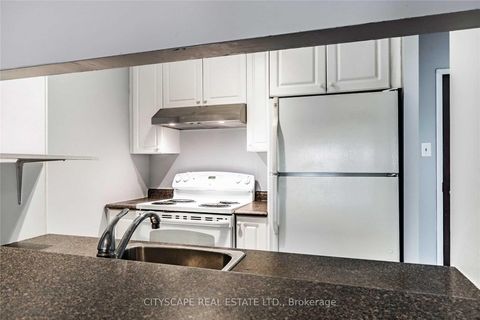 Photo 5 at 1101 - 1055 Bay Street, Bay Street Corridor, Toronto