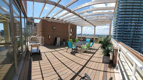 Photo 14 at 1101 - 1055 Bay Street, Bay Street Corridor, Toronto