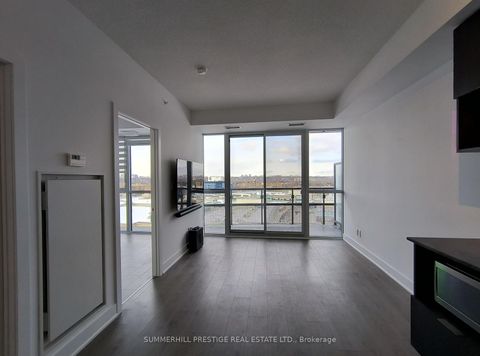 Photo 9 at 817 - 99 The Donway Way W, Don Mills, Toronto