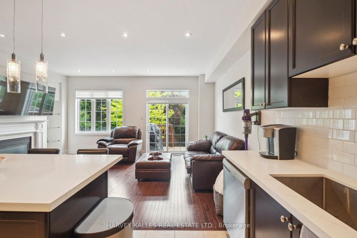 Photo 18 at 45 - 8777 Dufferin Street, Patterson, Vaughan