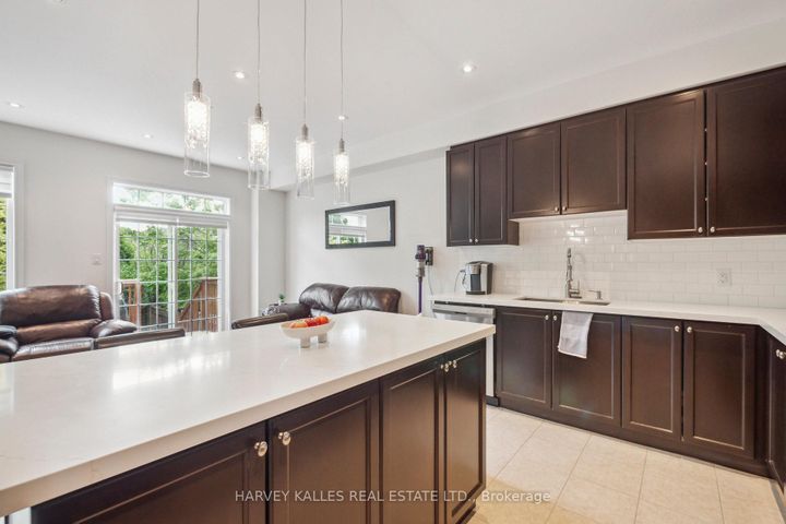 Photo 20 at 45 - 8777 Dufferin Street, Patterson, Vaughan