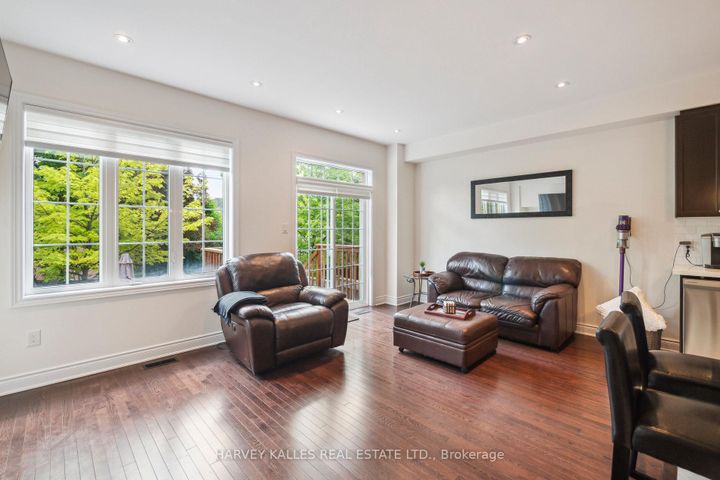 Photo 21 at 45 - 8777 Dufferin Street, Patterson, Vaughan