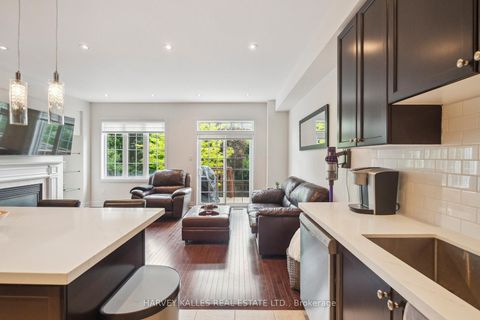 Photo 18 at 45 - 8777 Dufferin Street, Patterson, Vaughan