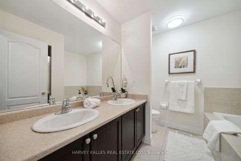 Photo 31 at 45 - 8777 Dufferin Street, Patterson, Vaughan