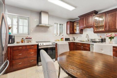 Photo 8 at 16 Cresthaven Drive, Hillcrest Village, Toronto