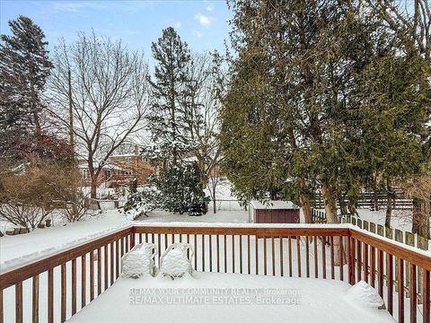 Photo 12 at 16 Cresthaven Drive, Hillcrest Village, Toronto