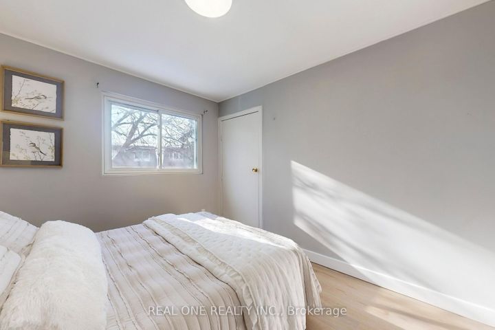 Photo 18 at 62 Courville Coach Way, Pleasant View, Toronto