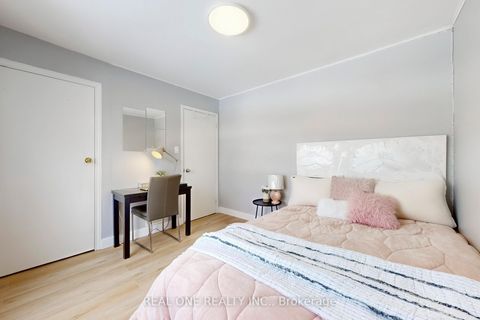 Photo 15 at 62 Courville Coach Way, Pleasant View, Toronto