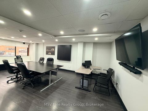 Photo 10 at 16 - 250 Regina Road, West Woodbridge Industrial Area, Vaughan