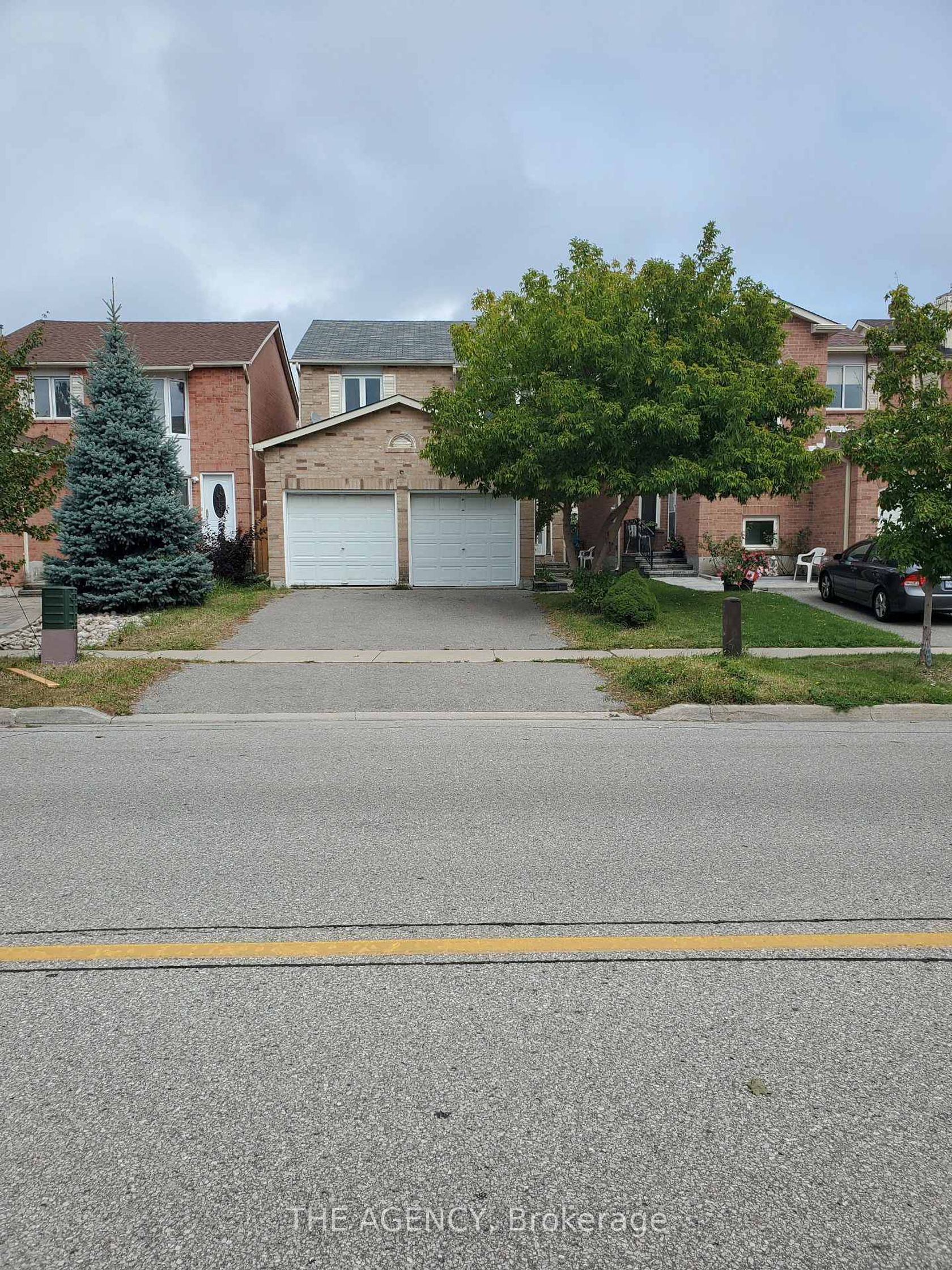 143 Carl Tennen Street, Brownridge, Vaughan photo 7