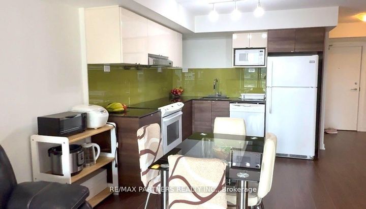 Photo 8 at 716 - 121 Mcmahon Drive, Bayview Village, Toronto