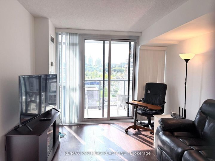 Photo 10 at 716 - 121 Mcmahon Drive, Bayview Village, Toronto