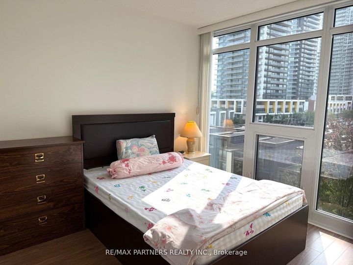 Photo 15 at 716 - 121 Mcmahon Drive, Bayview Village, Toronto