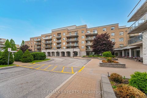 Photo 1 at 313 - 2504 Rutherford Road, Maple, Vaughan