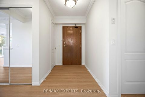 Photo 8 at 313 - 2504 Rutherford Road, Maple, Vaughan