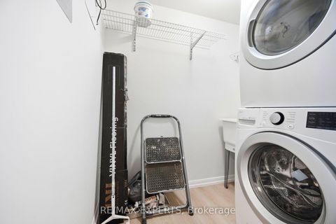 Photo 24 at 313 - 2504 Rutherford Road, Maple, Vaughan