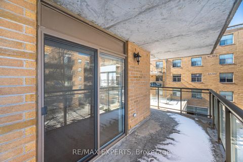Photo 26 at 313 - 2504 Rutherford Road, Maple, Vaughan