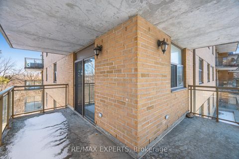 Photo 28 at 313 - 2504 Rutherford Road, Maple, Vaughan