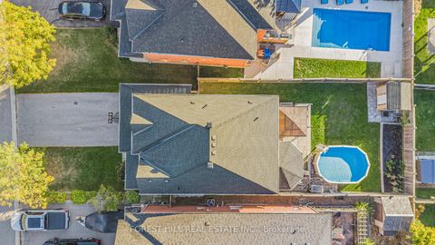 Photo 44 at 31 Connaught Lane, Shore, Barrie