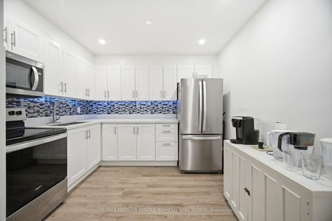 Photo 11 at 111 Milestone Crescent, Aurora Village, Aurora