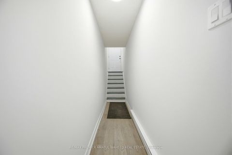 Photo 31 at 111 Milestone Crescent, Aurora Village, Aurora