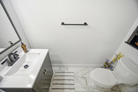 Photo 33 at 111 Milestone Crescent, Aurora Village, Aurora