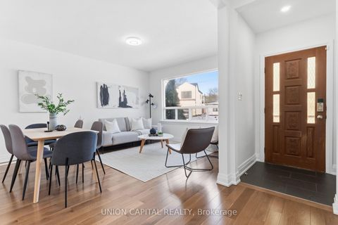 Photo 2 at 22 Chappel Hill Road, CFB, Toronto