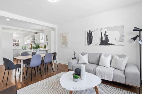 Photo 4 at 22 Chappel Hill Road, CFB, Toronto