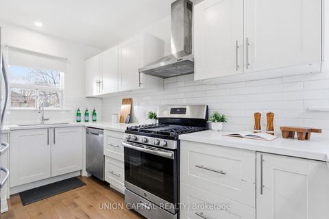 Photo 9 at 22 Chappel Hill Road, CFB, Toronto