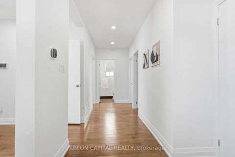 Photo 12 at 22 Chappel Hill Road, CFB, Toronto