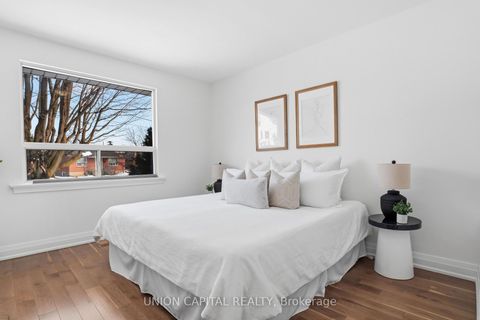 Photo 15 at 22 Chappel Hill Road, CFB, Toronto
