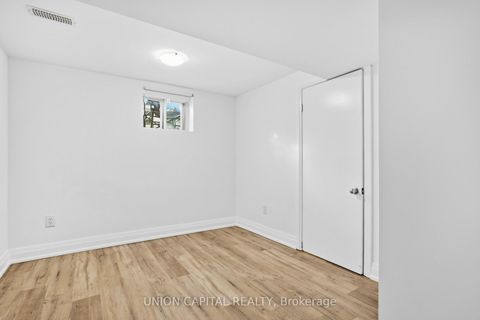 Photo 19 at 22 Chappel Hill Road, CFB, Toronto