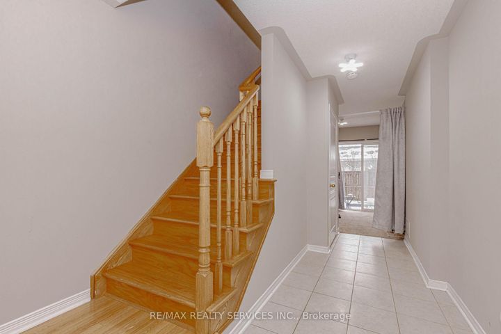 Photo 5 at 47 Curran Hall Crescent, Morningside, Toronto
