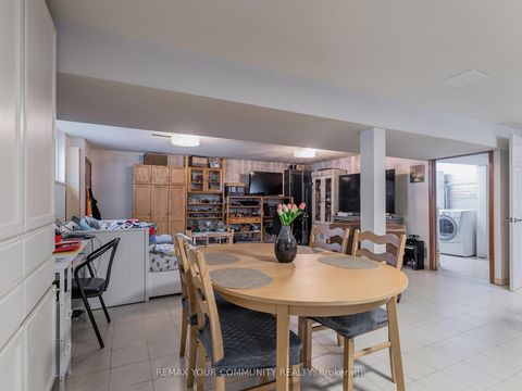 Photo 37 at 130 Spruce Avenue, South Richvale, Richmond Hill